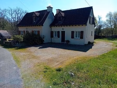 maison 6 pièces 120 m2 dépendances