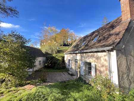 maison de caractère à rénover dans le bourg de luynes