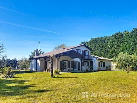 maison landaise 189 m² et son splendide parc de 6000m²