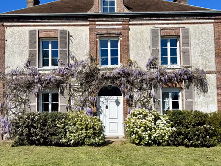 elégance et authenticité pour cette demeure ancienne rénovée