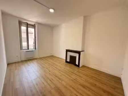 location appartement 2 pièces 36 m² à la grand-croix (42320)  350 €