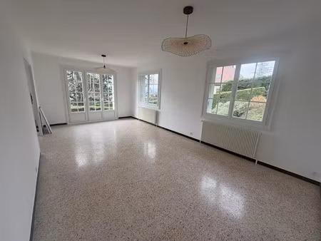 location appartement 3 pièces 70.43 m² à saint-bonnet-les-oules (42330)  760 €