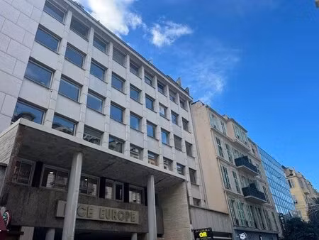 a louer - bureaux 73m2 - poss pkg - nice pastorelli