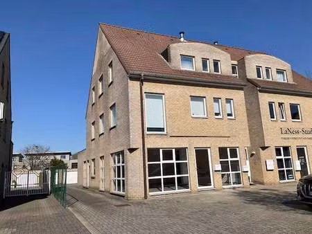 bien professionnel à louer à kermt € 750 (lmzm9) - movabo movabo | zimmo