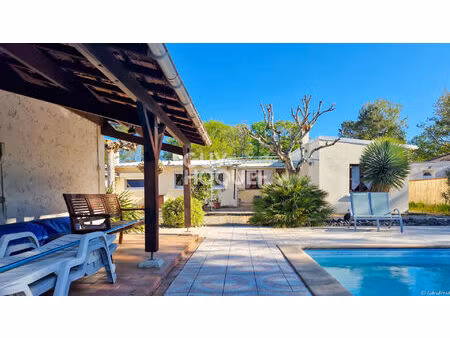 exclusivité - maison avec piscine et dépendances à la tremblade