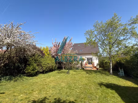 maison 7 pièces - le mesnil-le-roi