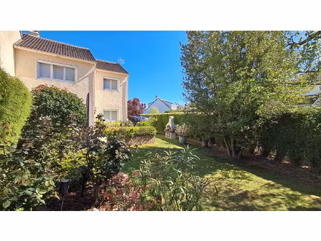 lesigny  pavillon 3 chambres