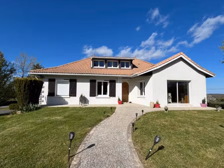 maison à vendre pougne herisson 5 pièce(s) 136m2 278 425€