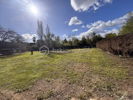 terrain de loisirs de 2 320 m² à lignan-sur-orb