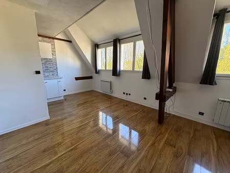 appartement 2 pièces 46 m² à louer noisy-sur-école 77123 ? | era immobilier