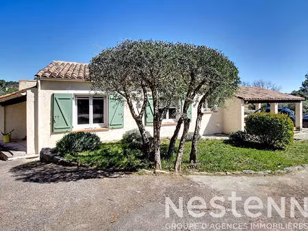 a vendre flayosc maison 3 chambres piscine terrain de 2783 m²