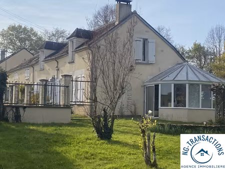 agréable maison située dans un écrin de verdure à seulemen