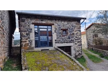 maison de village - 60m ²