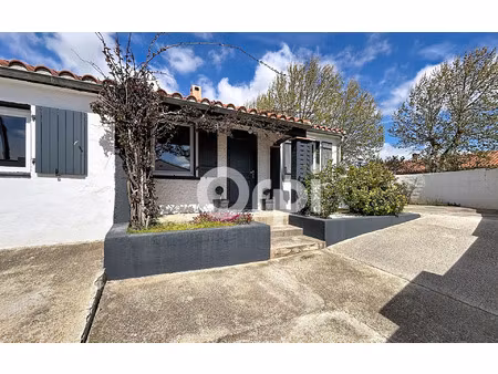 maison pollestres m² t-5 à vendre  332 000 €