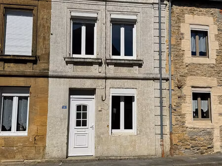 maison rénovée de 91 m2 sh avec 1 jardin et garage à st laurent
