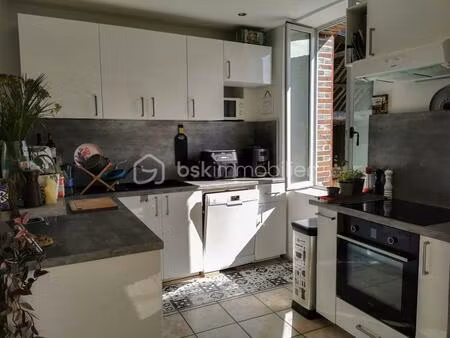 rare sur le secteur ! maison de pays avec dépendances et extérieur plein de charme