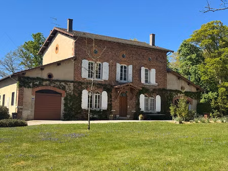 villette sur ain : demeure de prestige