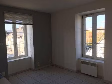 location appartement 2 pièces à plancoët (22130) : à louer 2 pièces / 25m² plancoët