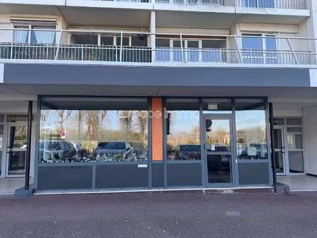 location bureaux et commerces au grand-quevilly (76120) : à louer / 101m² le grand-quevill