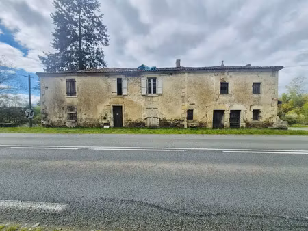 vente maison 10 pièces 290 m² à pissotte (85200)  30 000 €