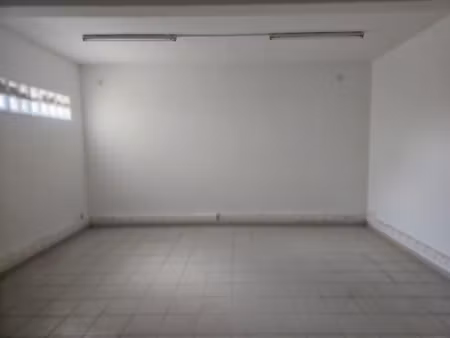 local à louer centre-ville de cayenne