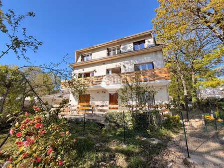 appartement 4 pièces de 95 m² + combles 70 m²