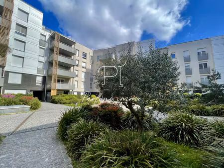 f2 37.30 m2 + balcon + parking à villejuif