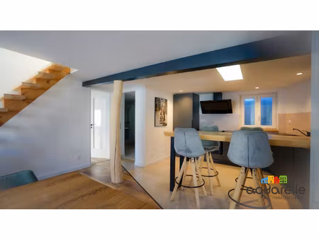 jolie maison de ville  4 pièces  garage  rénovée avec beaucou