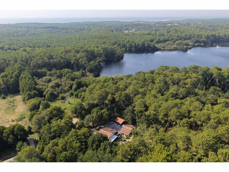 propriété d'exception au coeur d'un écrin naturel