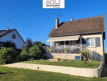 maison 158m² dont 72 m² hab  3 ch  piscine  cuis été  s/sol / 750m²