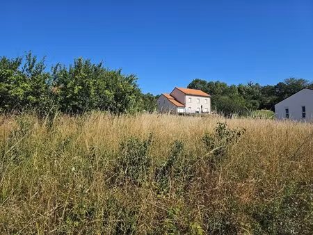 en vente terrain constructible 7 28 ares – 111 000 € |arry