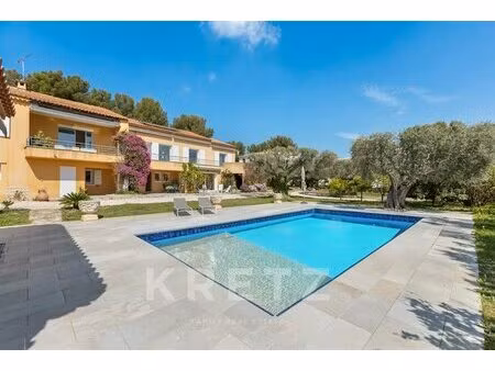 maison vue mer a pieds du port et des plages