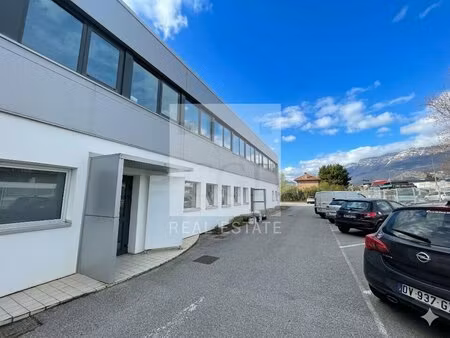 location local professionnel 142m² echirolles 38130