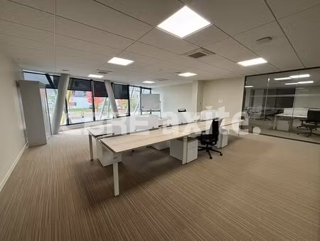 location local professionnel 1 512m² chavanod 74650