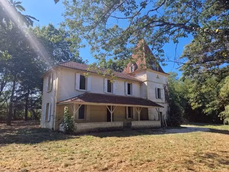maison à 2 chambres avec pigeonnier attenant et grande grange