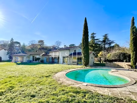 maison 4 chambres 220 m2 69630 chaponost