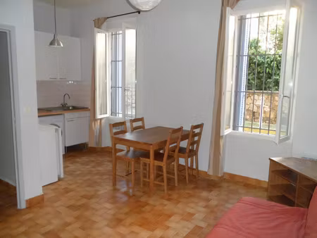location appartement 1 pièce 27 m² à toulon (83100)