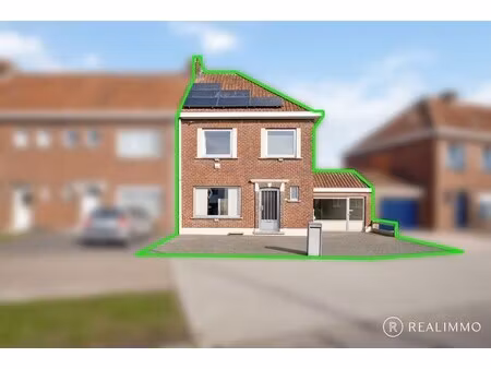 ruime gezinswoning te harelbeke