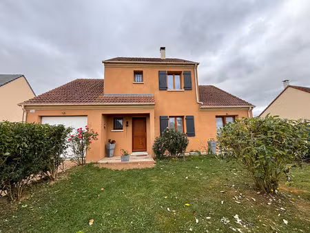 maison familiale 6 pièce(s) 118.12 m2