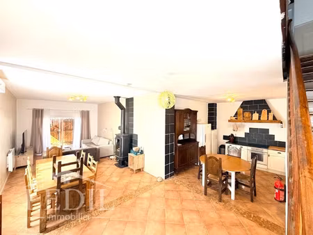 vente maison 4 pièces 170 m² à campan (65710)  235 000 €