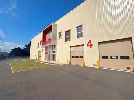 location entrepôt pontoise 95000 250m²