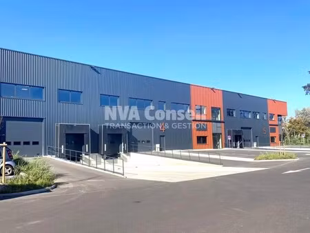 location entrepôt 3 031 m²