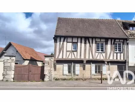 maison à saint-pierre-la-garenne (27600)