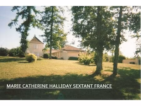 maison de charme sur terrain de 14000 m2