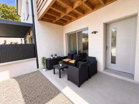 vente maison 4 pièces 97 m² à la tour-du-pin (38110)  239 900 €