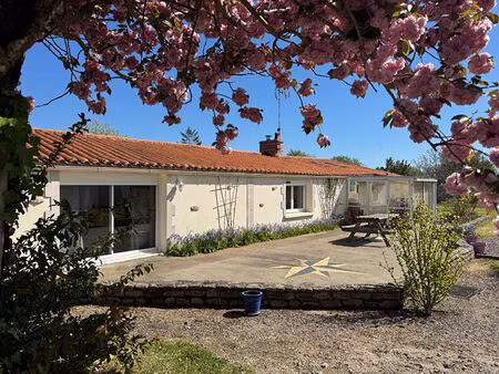 vente maison 4 pièces  108.33m²  vouillé