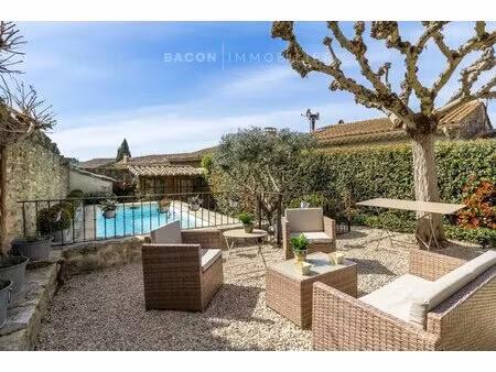 maison de village avec jardin et piscine