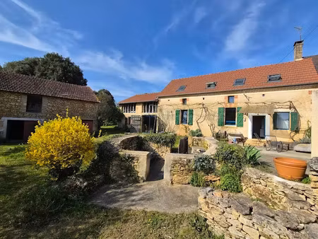 vente maison 4 pièces 140 m² à saint-cyprien (24220)  265 000 €