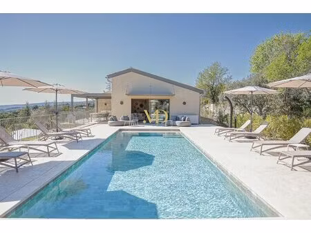 propriété de prestige avec vue dominante