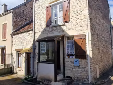 maison de ville à ancy-le-franc (89160)